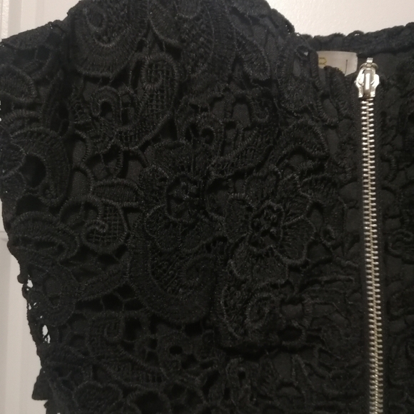 Sexy lacy crop top - Picture 2 of 4